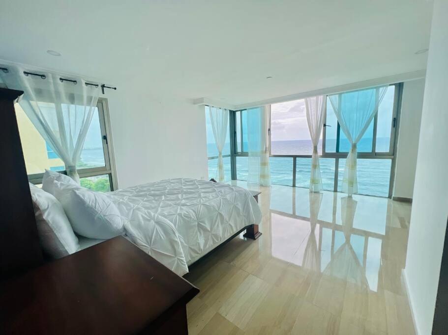 Beach Front Penthouse In Exclusive Tower Santo Domingo Exteriér fotografie